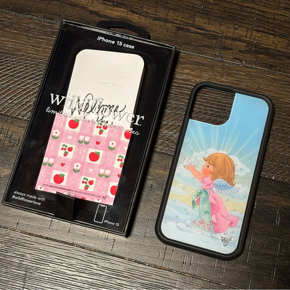 Wildflower iPhone 15 case